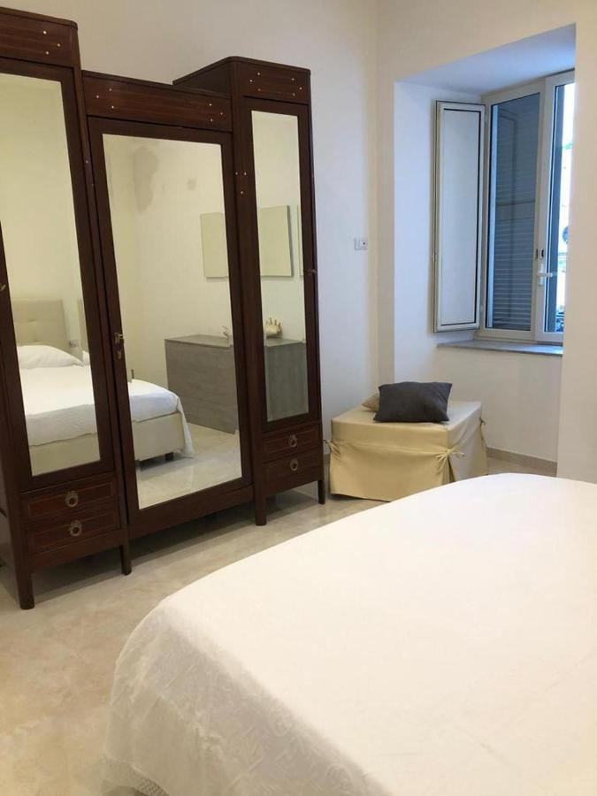 Annie'S Riviera Apartment Napoli Bagian luar foto