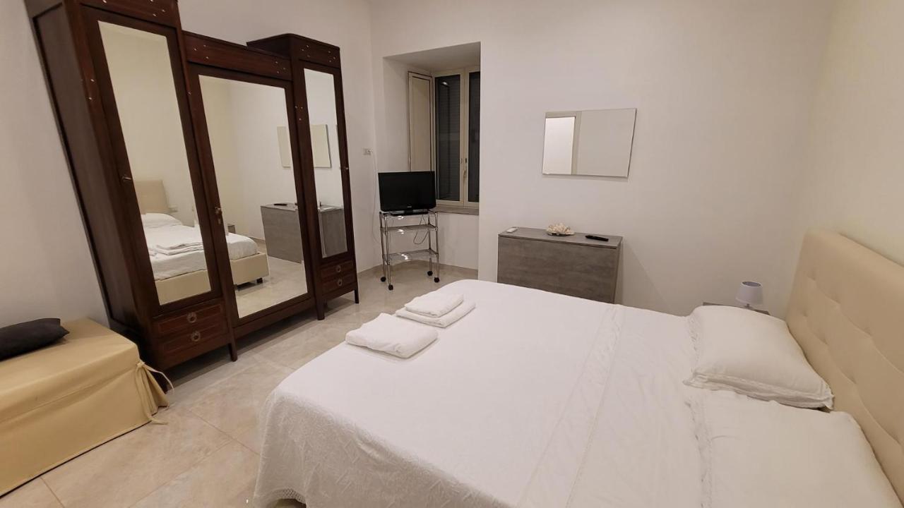 Annie'S Riviera Apartment Napoli Bagian luar foto