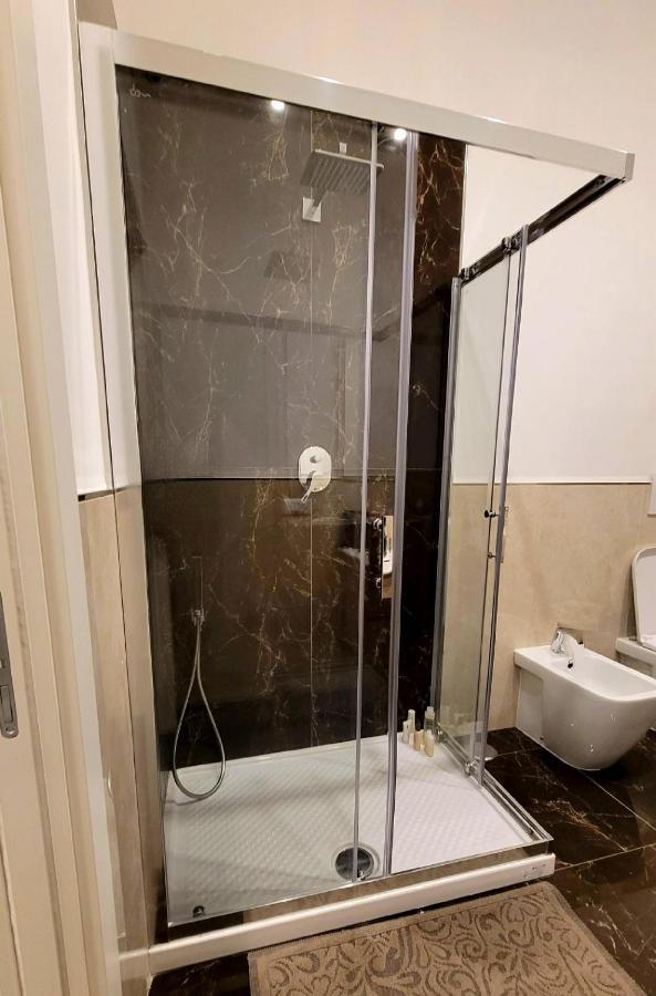 Annie'S Riviera Apartment Napoli Bagian luar foto